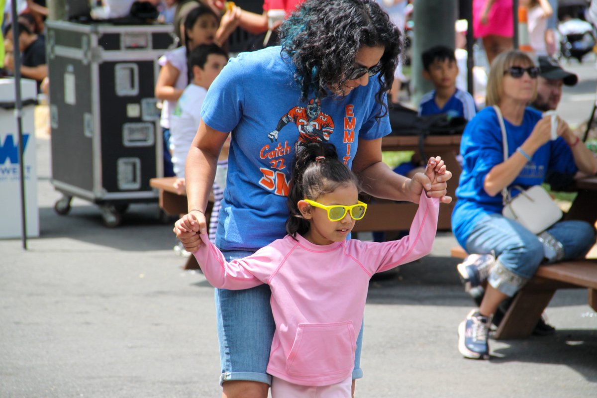 📸🎉 Relive the magic of the #Best4DaysofSummer at the Herndon Festival! 🌟 We've gathered our favorite snapshots and uploaded them to the Herndon Festival Facebook page for you to enjoy! 😍🙌❤️ #HerndonFestival #Memories