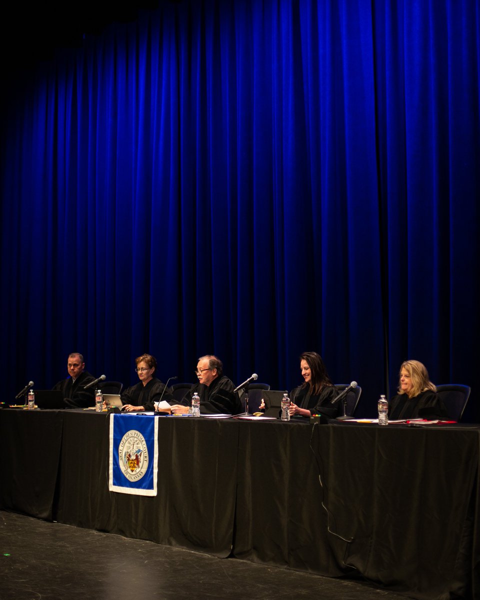 @arcourts tweet media