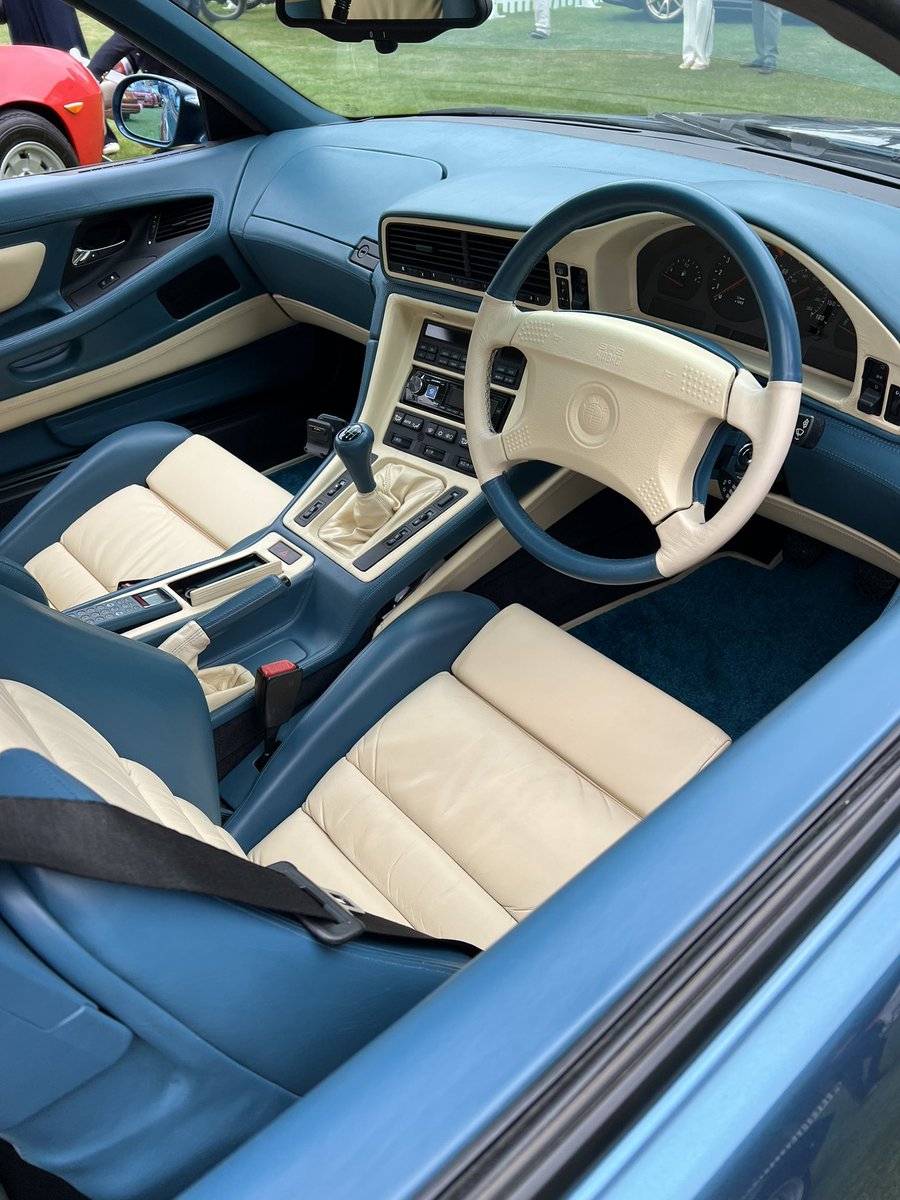 hjwakerley's tweet photo. A colour matched car phone is a big win in my book, not to mention the spec (calling out for that Miami sunshine) and the whopping great big engine. https://t.co/DJUGL9ou7C