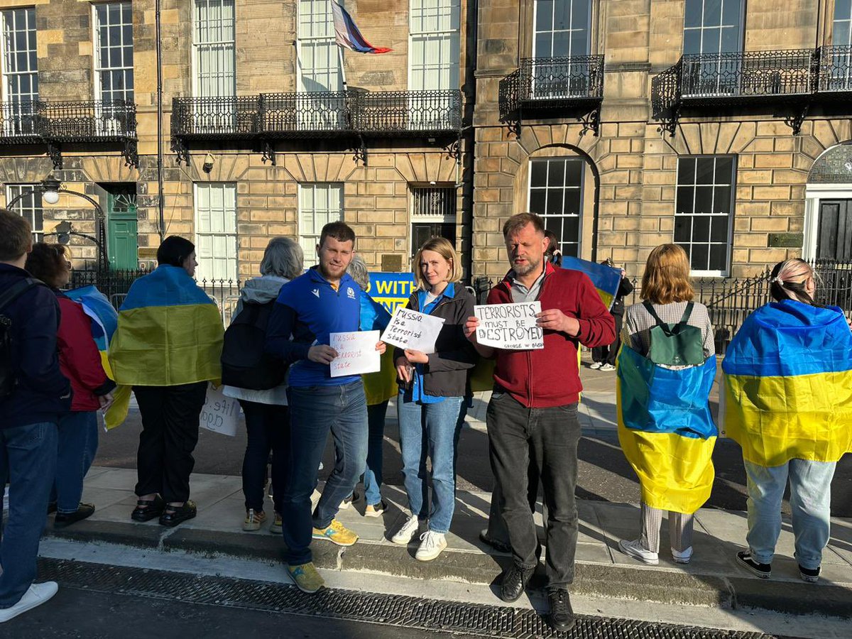 Ukrainians in Scotland gathered together to voice their strong opposition to the recent terrorist act carried out by russia. This act involved the destruction of the Kakhovka hydroelectric dam, which has resulted in the largest man-made disaster in recent decades in Europe.