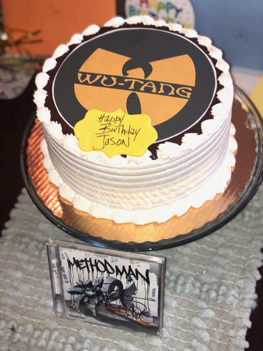 My #Birthdaycake was 🔥🔥🔥 #wutangclan #WuTang #MethodMan autographed CD too #Birthday2023 #birthdayboy