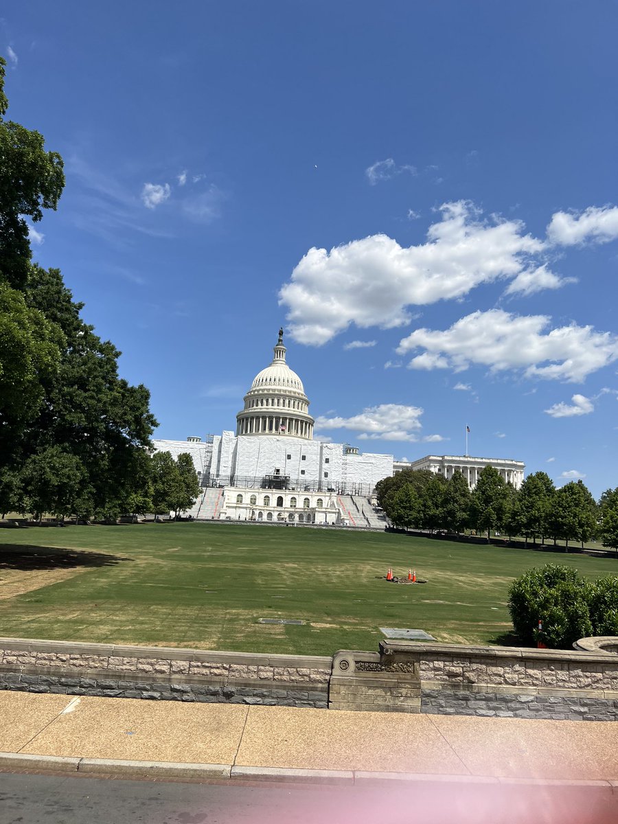 At <a href="/NationalGrocers/">NationalGrocers</a> for Fly-in to get a briefing on current issues impacting grocers.  #grocery #foodprices