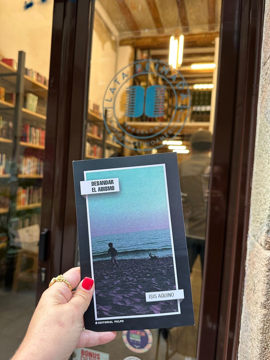 DESANDAR EL ABISMO | Isis Aquino. 

Pueden adquirir el libro en Puerto Rico en Librería y Editorial Pulpo, Librería La Esquina, Librería Laberinto, Libros787 y Carambola

Disponible en España en Lata Peinada (Barcelona). 

Pronto estará disponible en República Dominicana. 

🇩🇴🐙