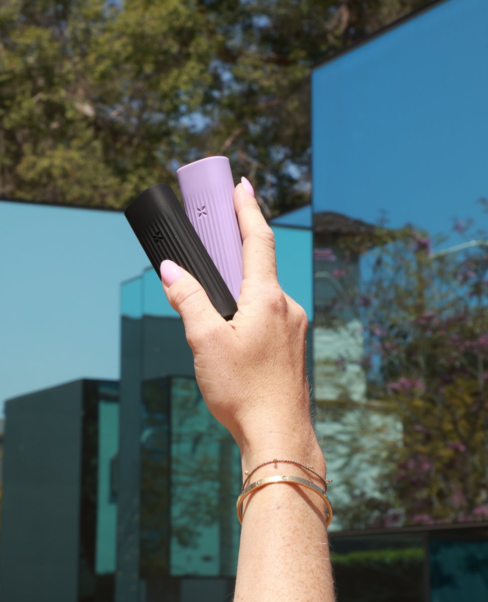 pax_official's tweet photo. Don’t forget to wear protection. ⁠
⁠
Click here to shop the grip sleeve today: https://t.co/dc10MwTt5j
⁠
#PAXLife #PAXPlus #PAXMini #PAX3⁠ https://t.co/H613rjqjzw