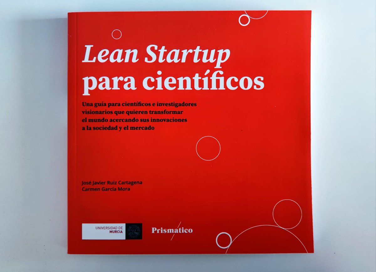 Hoy me ha llegado esta maravilla que puede descargarse gratuitamente‼️ aquí 👉  um.es/documents/1952… 
Gracias, <a href="/UMU/">Universidad Murcia</a> <a href="/ScientiaJMLN/">José M. López Nicolás</a>, y enhorabuena, <a href="/josejruiz/">José Javier Ruiz</a> y <a href="/mc_mora/">Carmen Mora</a>, por una obra tan útil como necesaria!  "Una guía para científicos que quieren transformar el mundo"
