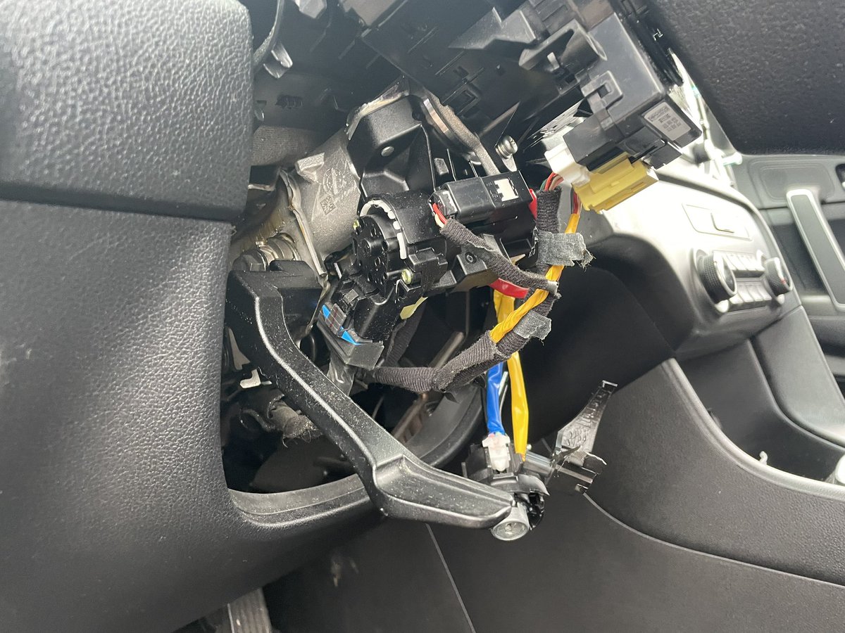 Collin Rugg on Twitter "UPDATE The car that ran into me was a Kia