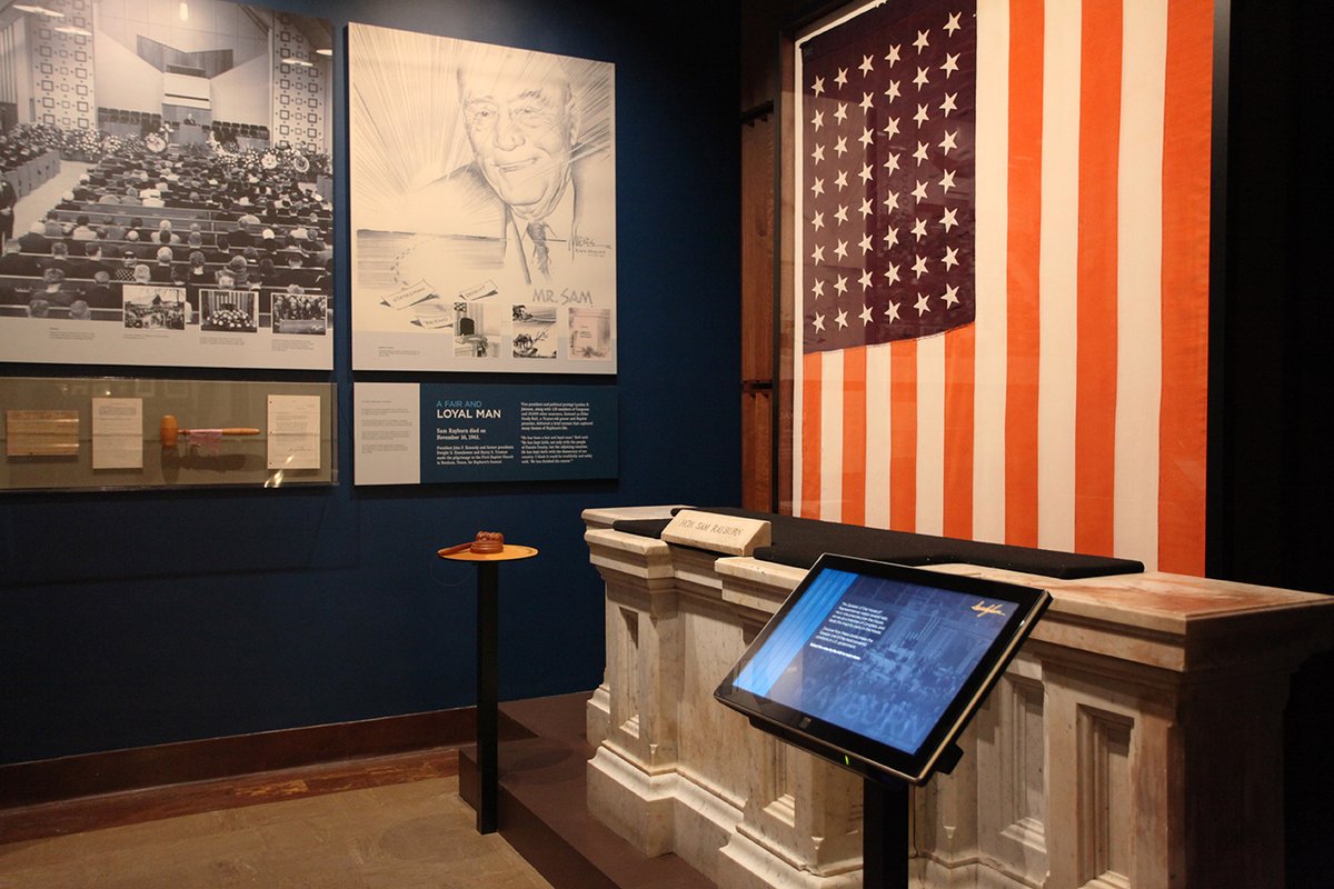 For #MuseumWeek, let's head to Bonham, TX, where the center operates the Sam Rayburn Museum. Exhibits cover the life and career of the political powerhouse. On display: the Speaker’s rostrum that stood in the U.S. House from 1857 until 1950. 
ow.ly/rIi350OHbM8