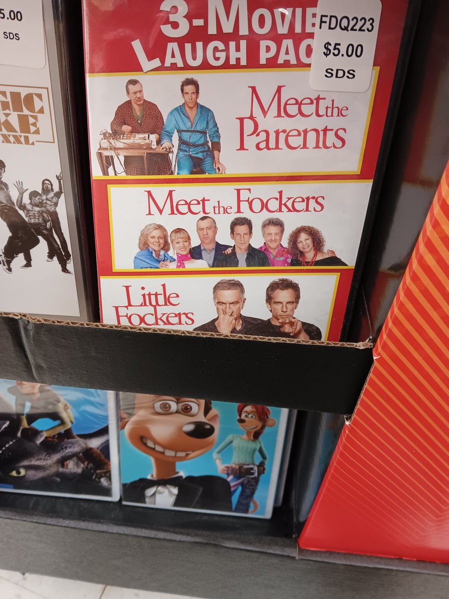 PickleChipsmm's tweet photo. From a distance I honestly thought this said "meet the fuckers" and "little fuckers" 💀
Very misleading https://t.co/7vHRP0Wrl7