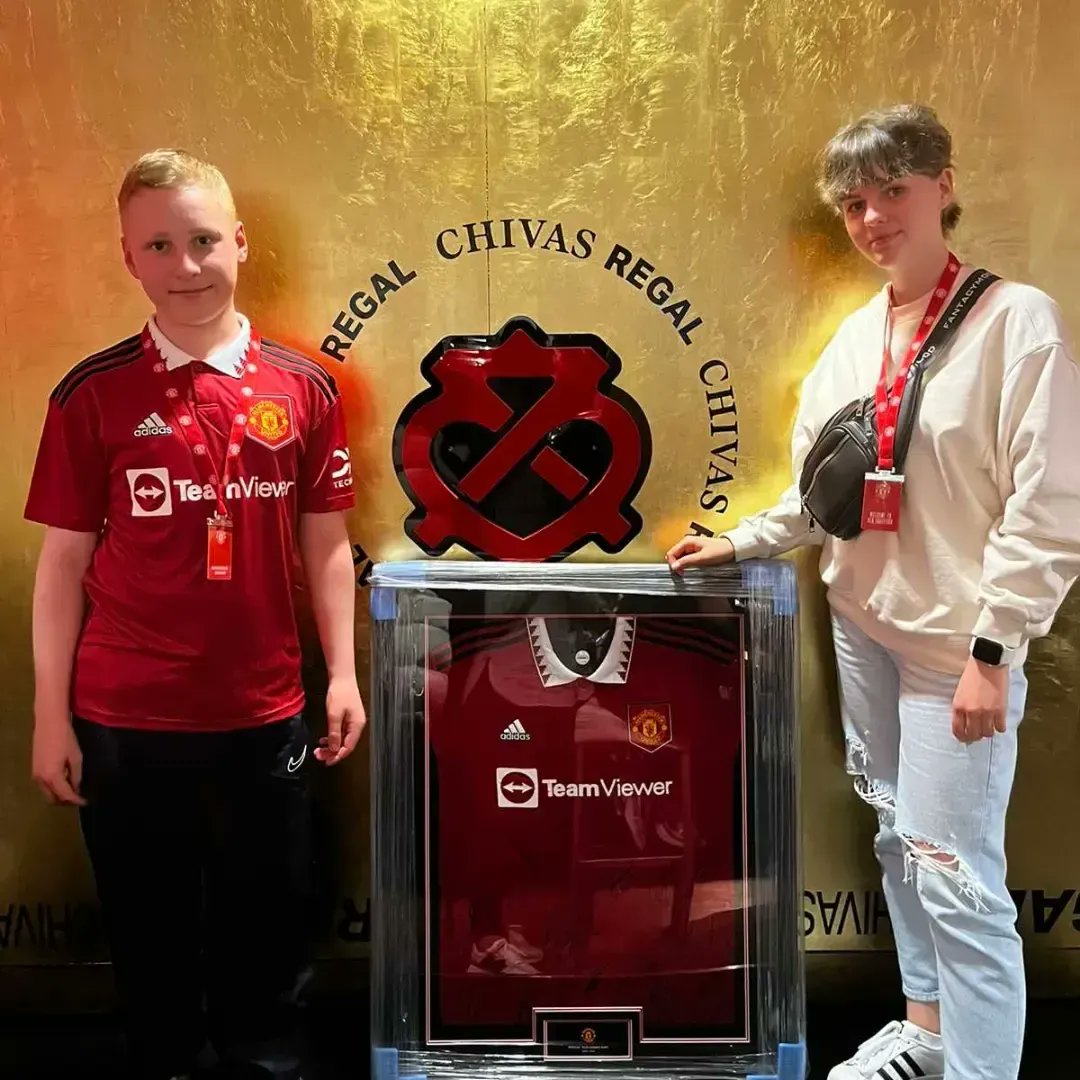 UCLH (@uclh) on Twitter photo Two of our young patients from Ukraine were treated to an exciting night at Old Trafford to watch <a href="/ManUtd/">Manchester United</a> play Chelsea. Huge thanks to David Beckham and Man Utd for making this possible. Thank you to <a href="/UCLHCharity/">UCLH Charity</a> for all your support for our Ukrainian patients and their families. Two of our young patients from Ukraine were treated to an exciting night at Old Trafford to watch <a href="/ManUtd/">Manchester United</a> play Chelsea. Huge thanks to David Beckham and Man Utd for making this possible. Thank you to <a href="/UCLHCharity/">UCLH Charity</a> for all your support for our Ukrainian patients and their families.