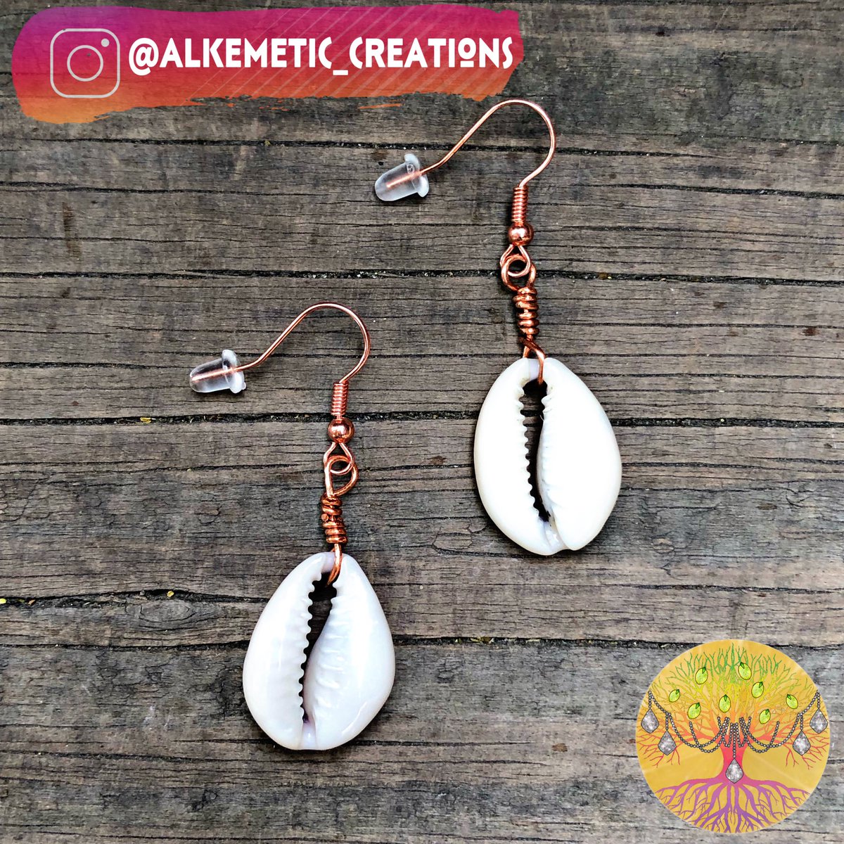 angie_chacha's tweet image. Large Cowrie Shell Earrings 🐚. DM to purchase. 

#cowrieshell #healingearrings #crystaljewelry #healingjewelry #crystals #smallbusinessowners #shopblackowned #indigenousbusinessowner #blackbusinessowner #entrepreneur #jewelrymaker #elevation #healing #alkemeticcreations