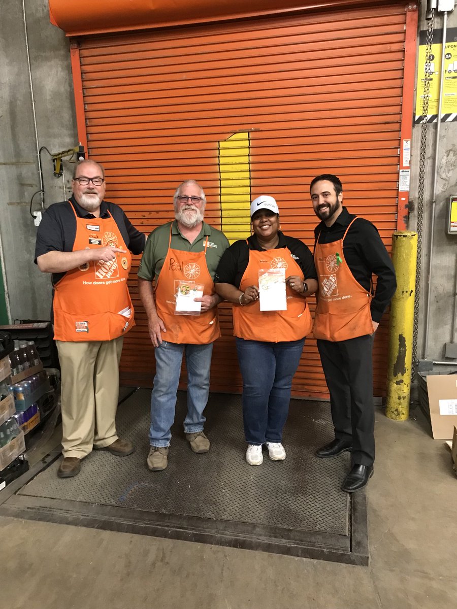 Outstanding support visit in 1962 Joliet this morning. Receiving associates Jeneise and Paul do a great job keeping receiving clean and organized. We appreciate you!