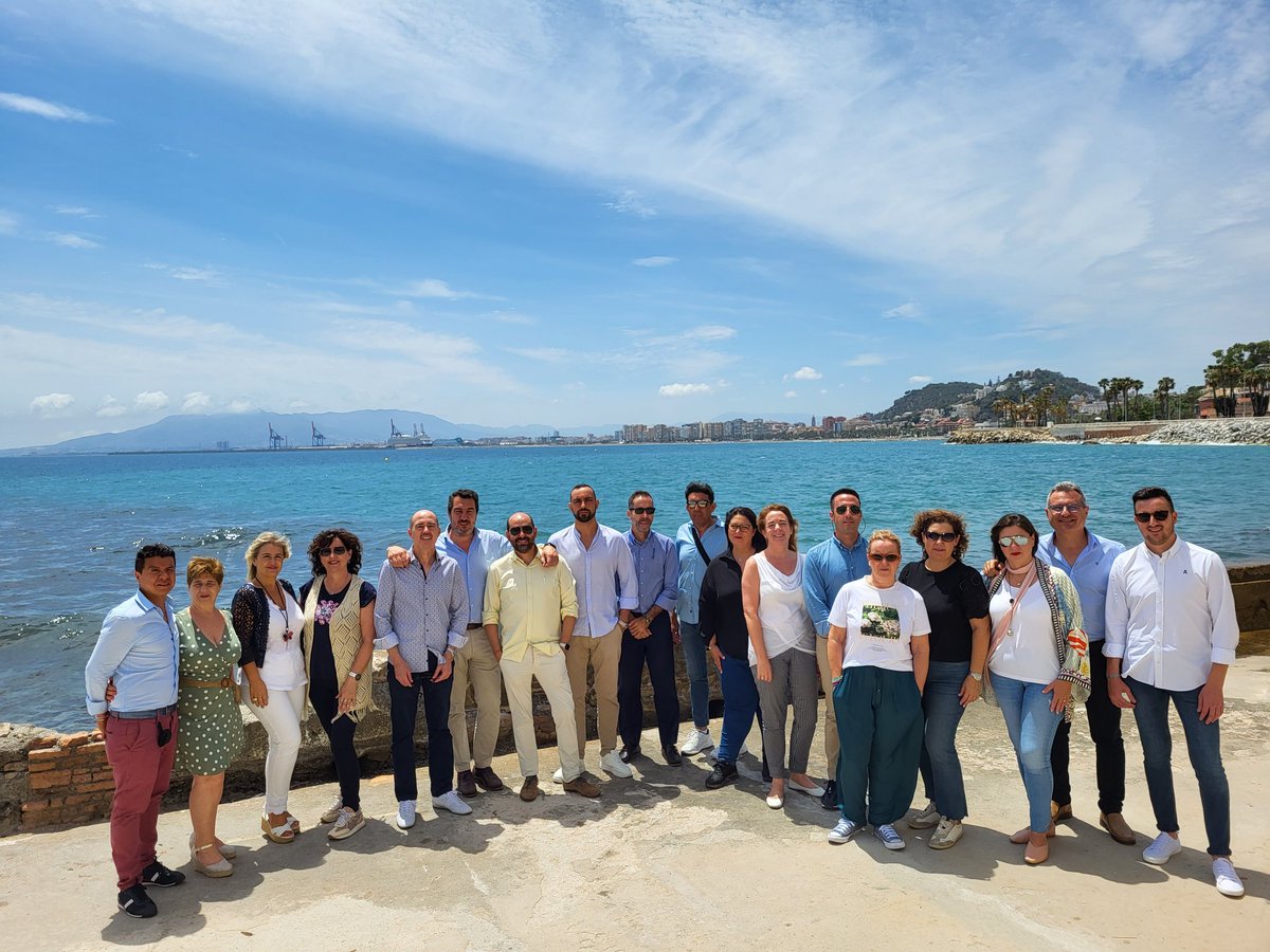 Magnífica jornada de trabajo la que hemos tenido hoy en Málaga, orientada en seguir desarrollando y buscar oportunidades de negocio en los ramos de SALUD y VIDA. #FocusSalud #FocusVida #AXA <a href="/JP_VazquezRiva/">Juan Pedro Vazquez</a> <a href="/GrupoAgento_AXA/">Grupo Agento AXA</a> <a href="/josemanlozano/">josé manuel lozano</a> <a href="/Mariajesuscoll/">María Jesús Collado Rodrigo</a> <a href="/INMAAXA/">INMACULADA ROSAS</a>