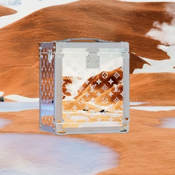 So <a href="/LouisVuitton/">Louis Vuitton</a> is launching a Physical x Digital item membership and experience with VIA Treasure trunks.

Priced at €39,000 each, Limited to a few hundred memberships and SOUL BOUND to your wallet.

What are your thoughts?

gq-magazine.co.uk/article/louis-…

voguebusiness.com/technology/lou…