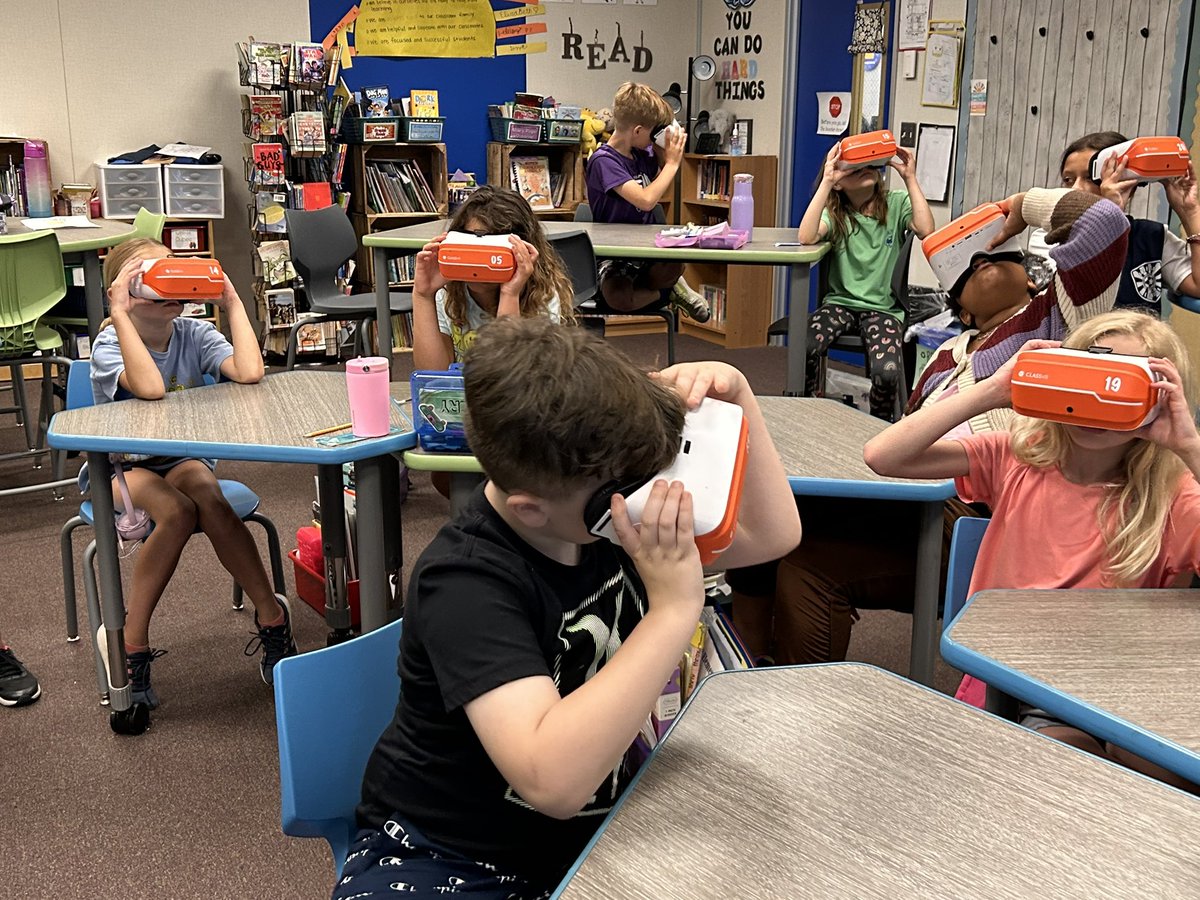A fun afternoon exploring Ancient China on the VR sets! The connections they made to what we learned was so neat!  #theMESway