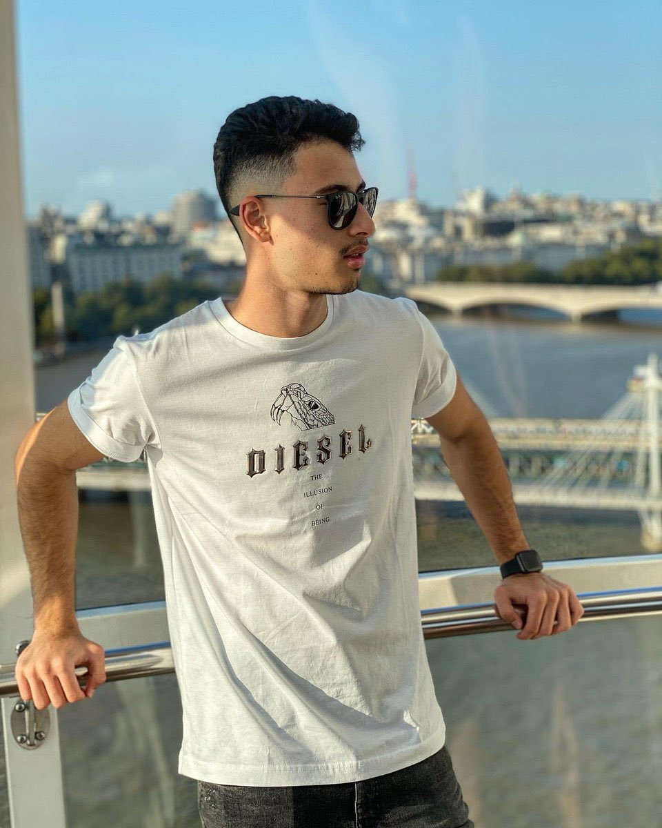 Crazy things Gabriel Martinelli owns at 21 that you aren't aware of.

A THREAD 👇