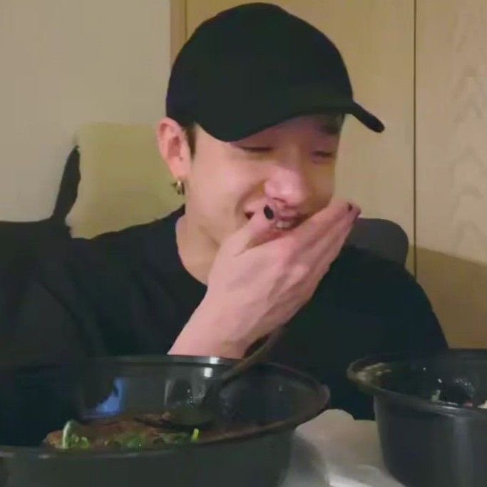 beyondyasmin's tweet photo. “he’s just so channie” of the day https://t.co/e4wuA2cgmT