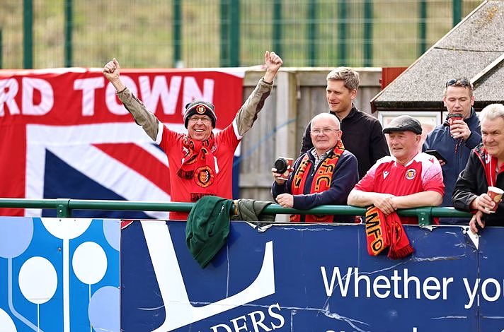 <a href="/gdrury71/">Graham D</a> <a href="/StamfordAFC1896/">Stamford AFC</a> <a href="/marshwillock/">Marshall</a> <a href="/StaceyFreeman_/">stacey freeman</a> Announce the retention of Ken for the coming season.