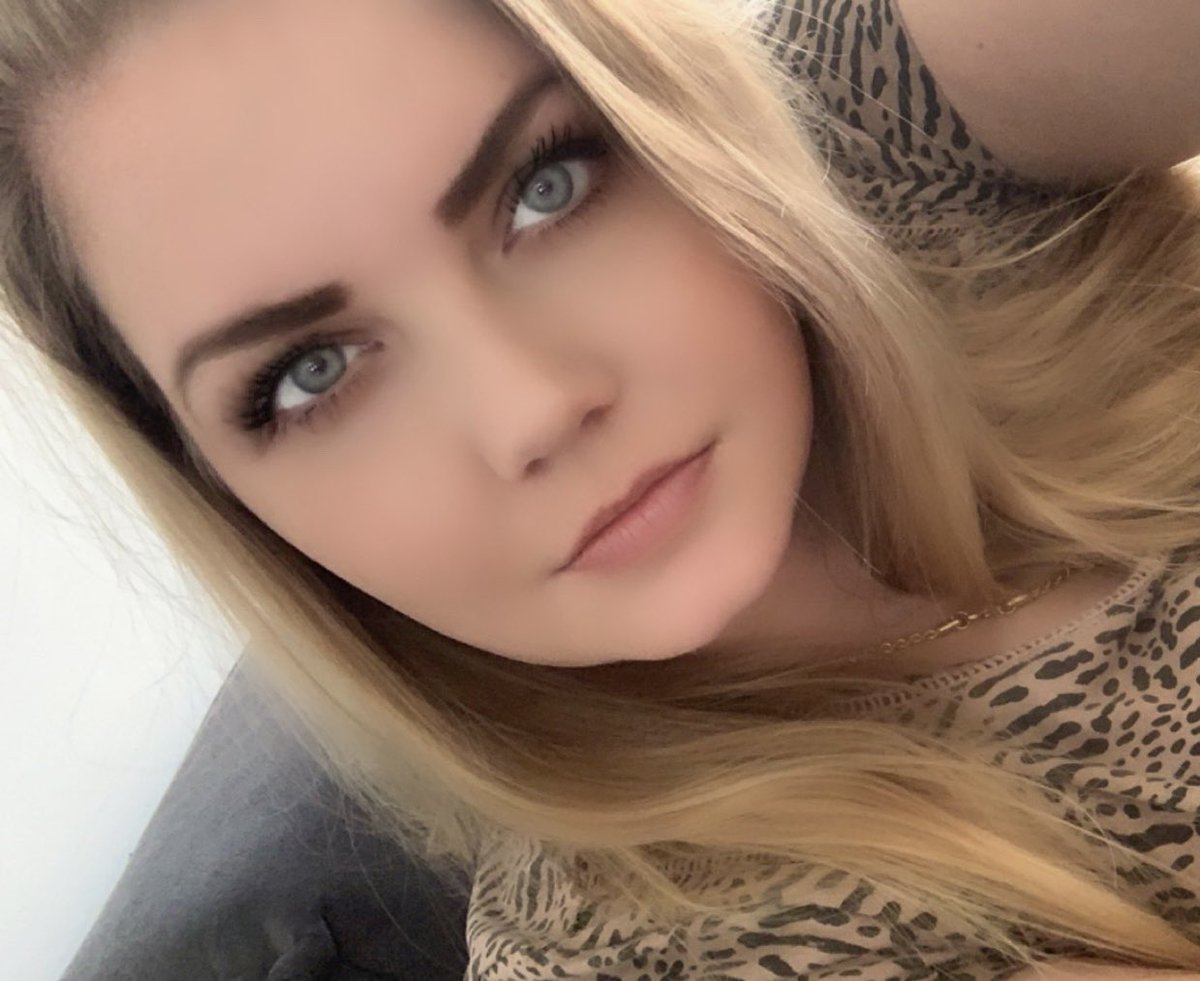 Ik zoek een gehoorzame slaaf
DM me na tribute

Findom