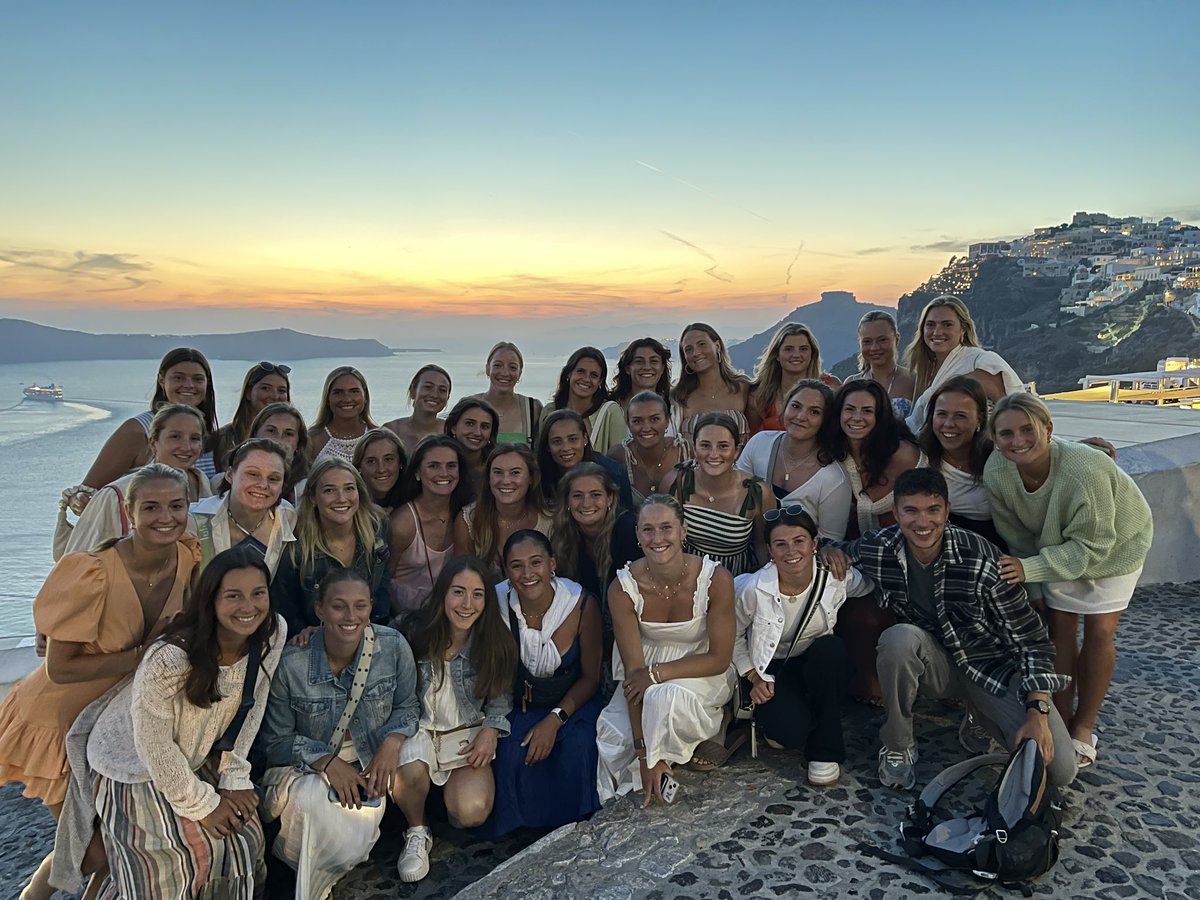 We had some breathtaking views on our first night in Santorini. 🫶 #GoIrish