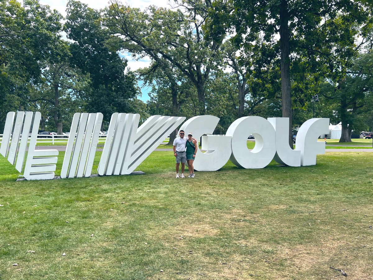 Zachfran's tweet photo. Feels good to have played a small part (paid $8 for LIV Chicago ticket) in history #letsGo4aces https://t.co/mQY0NrQW1A