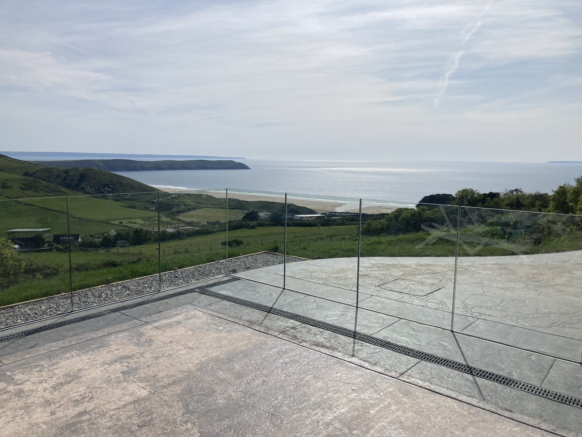 SamNolanRIBA's tweet photo. Well done to the team at WBHPs in the delivery of new pool and slides.  A complex project in a very tight timescale.  It looks stunning and I am told by the kids the slides and pool are fantastic! 
 
#woolacombebayholidaypark
#woolacombe
#northdevonarchitects
#northdevon https://t.co/Vqp2JvguDj