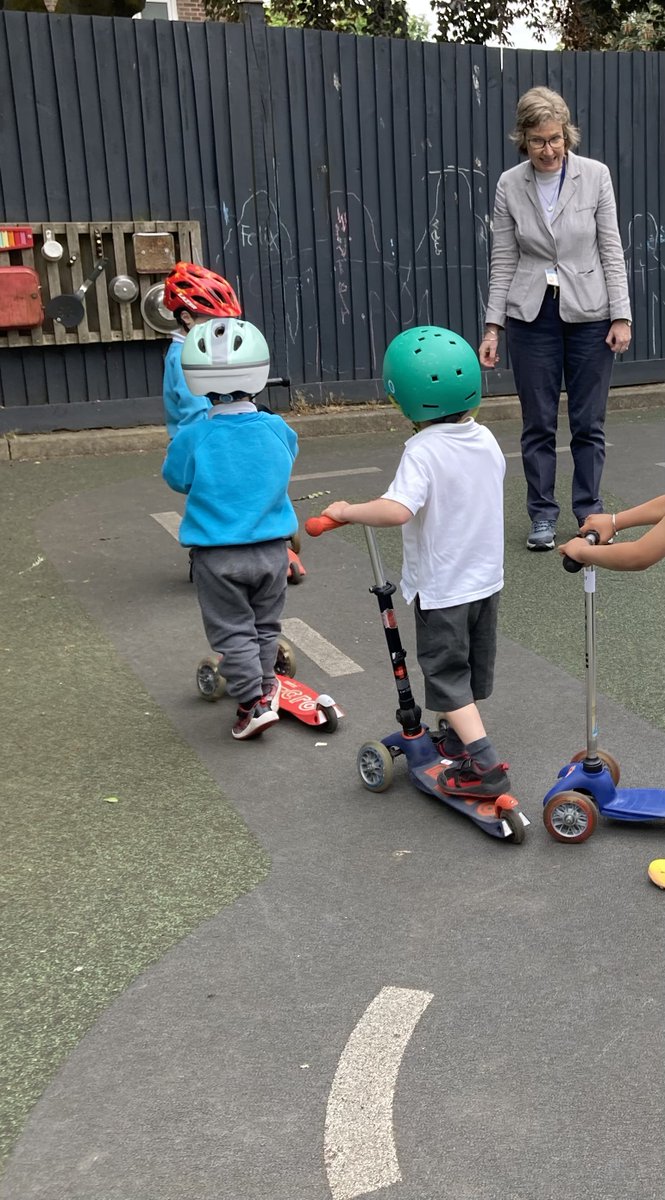 Nursery took part in a scooter training workshop today to learn about being safe on the roads with Vivienne Harris from the Road Safety Team at Southwark Council. #roadsafety #scootertraining #EYFS