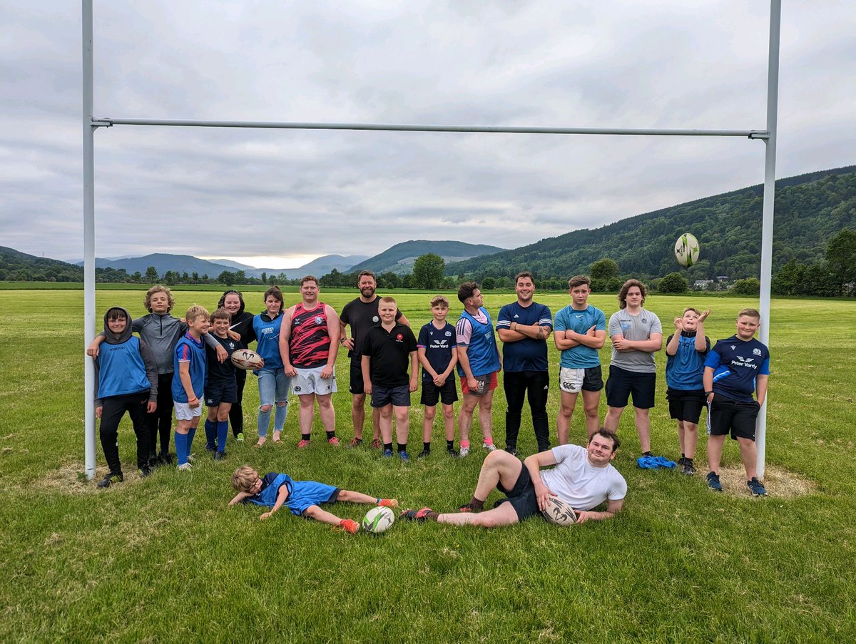 📸  𝐀𝐛𝐞𝐫𝐟𝐞𝐥𝐝𝐲 𝐓𝐨𝐮𝐜𝐡

Aberfeldy Touch this evening. All ages touch rugby every Tuesday at Wade's Park, Aberfeldy.
6pm - 7.30pm
All welcome!

#EveryonesGame 
🐗🏉