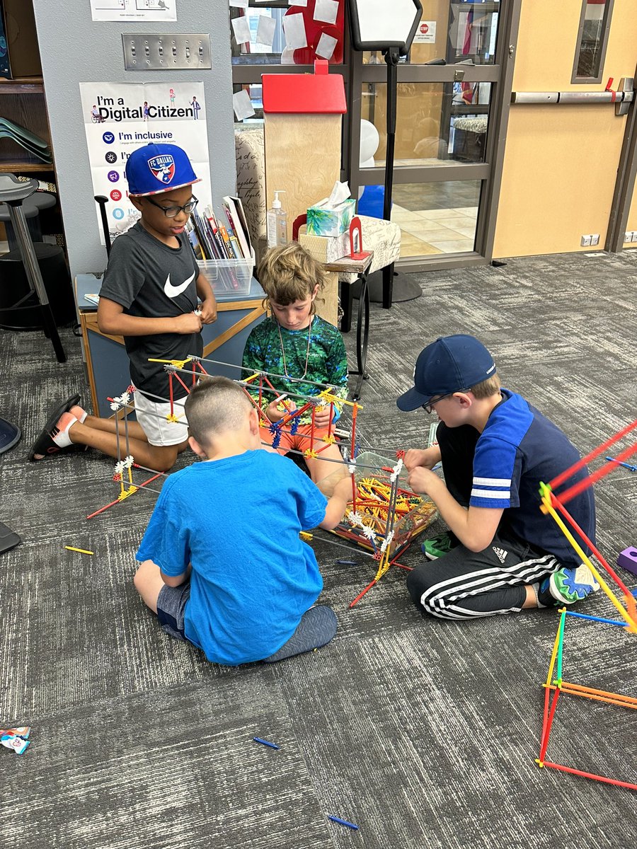 AngieShortledge's tweet photo. We’re having a blast at our very first @Independence_ES STEAM Camp! Our Ss have been transformed into bridge engineers! After learning about types of bridges, Ss researched a famous bridge and used various materials to model it. @KellerISD @PLTWorg #CelebrateKISD #STEMeducation https://t.co/rs5ubYiZh1