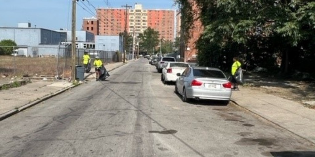 311Cincy's tweet photo. DPS Crews were busy over the weekend!  Thank you for your hard work to #KeepCincinnatiBeautiful!  #WeekendWorkflow #EverydayDepartment https://t.co/8zZIHeqjfP
