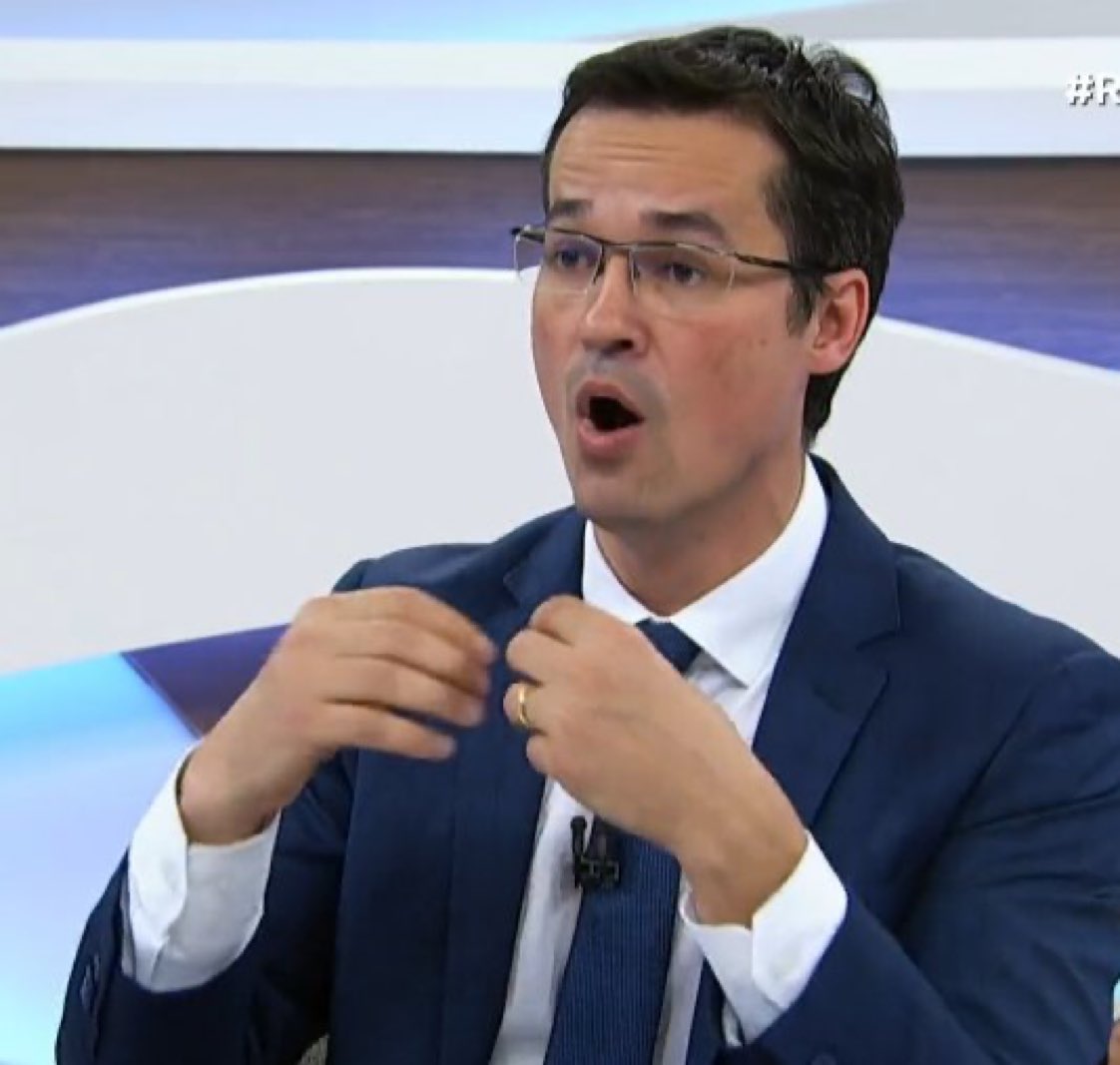 _janoninho's tweet photo. Tão vendo o Deltan Bandidoll com essa cara lavada? 

A CÂMARA ACABOU DE CASSAR O MANDATO DELE.

Comente: BEM FEITO! 
😂😂😂 https://t.co/sB9yYtzFka