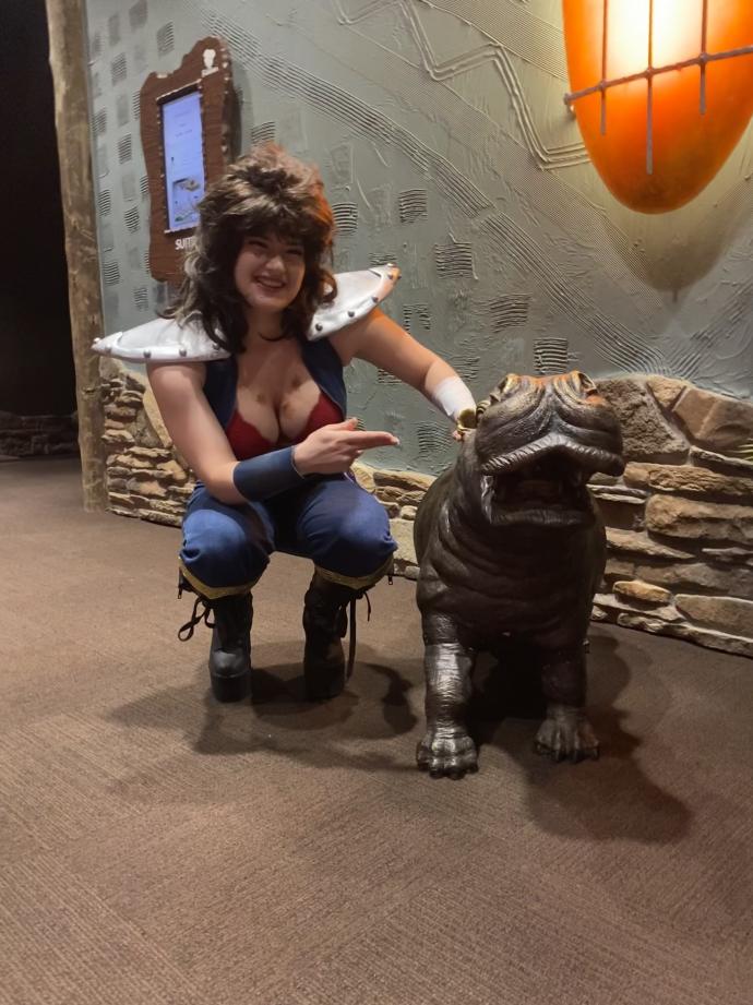 best part abt colossalcon was all the fun animal statues and their backs and heads were gold from being pet so much like aww 😭😭 heres me in kenshiro w this swag hippo