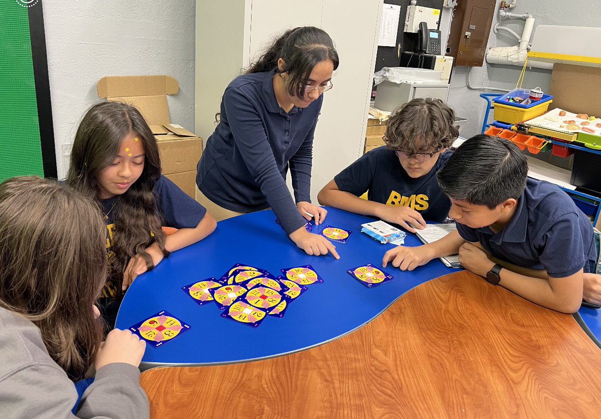 Lucy Demikoff tweet media