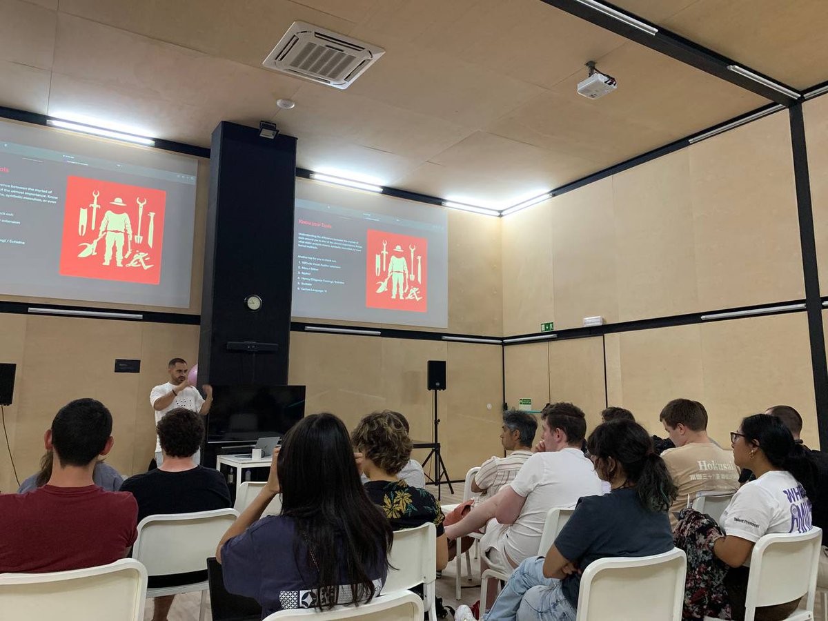 What is up Builders? 😎 We just concluded our Day2 at Hood for CoWorking, and an excellent workshop from <a href="/GNSPS/">Gonçalo, Le Brute</a> 👷🪲

🛠 How's your #BuildersWeek experience going? Let's continue Building! 🔥