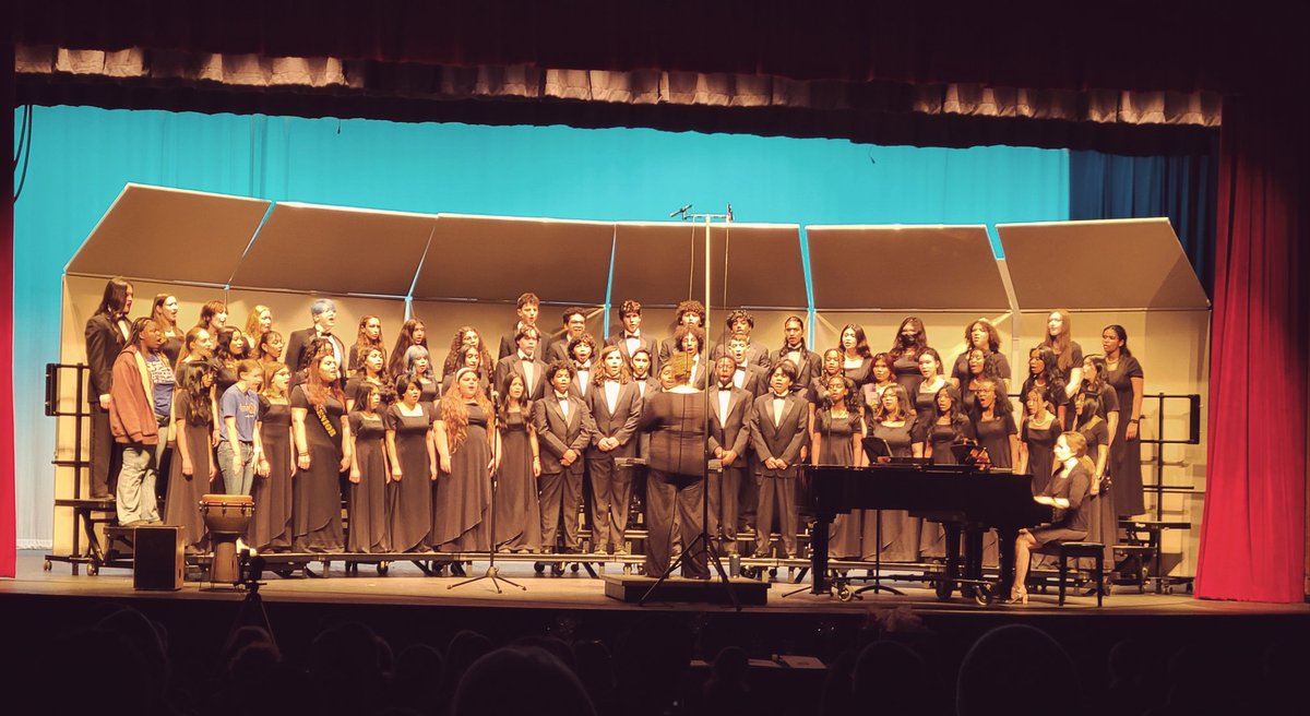 Julie Reiter tweet media