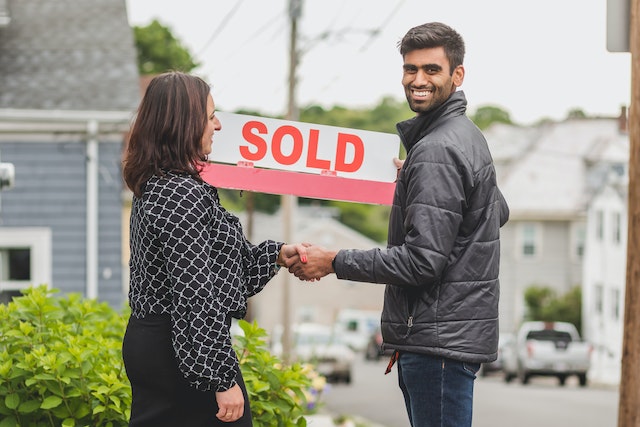 🔑 'Unlock the secrets to successful real estate transactions in our latest blog post! 🗝️ Avoid common mistakes. 💼 And if you need a real estate guru, William Murphey is just a call or email away! 📲 #RealEstateSuccess #PropertyTips bit.ly/3otMMAZ
