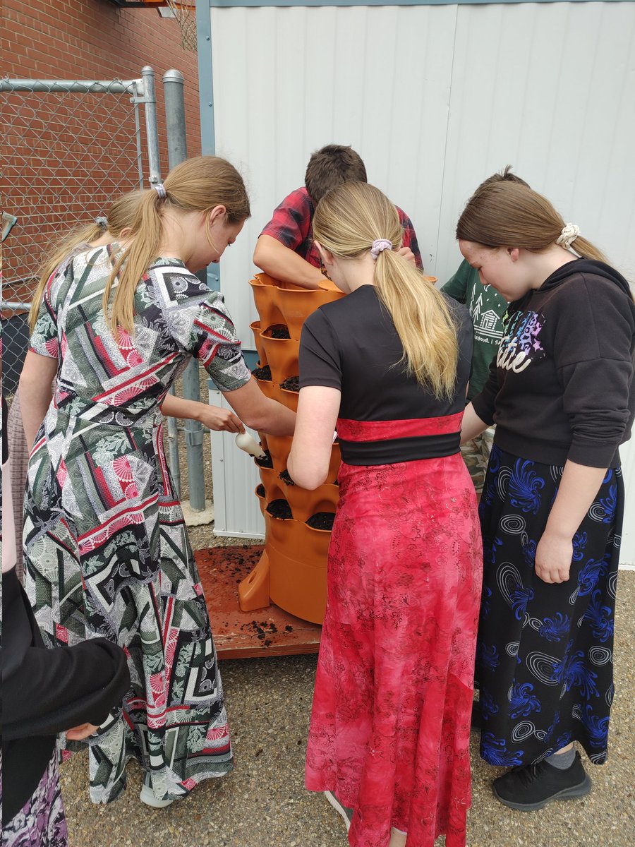 Angie Angle tweet media