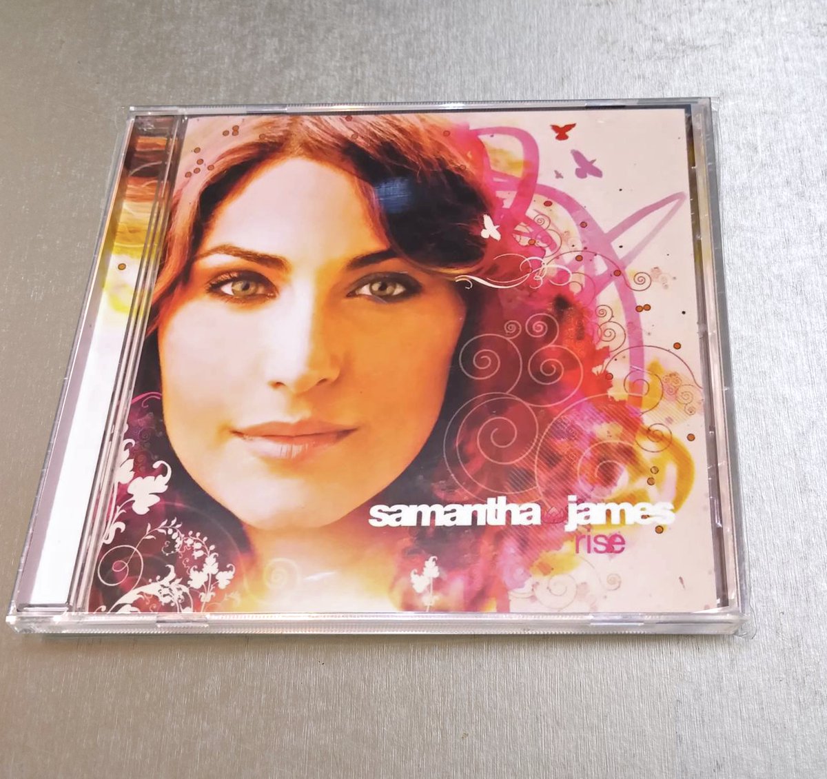サマンサ・ジェイムス
『ライズ』💿ＣＤ
2007 Japan
OM Records / KSR Corp.

Samantha James “Rise” 
🎵youtu.be/GC7wvaFYZmk

#SamanthaJames #OmRecords #deephouse #downtempo #dance #electronic #soul🌸🌴🎶
