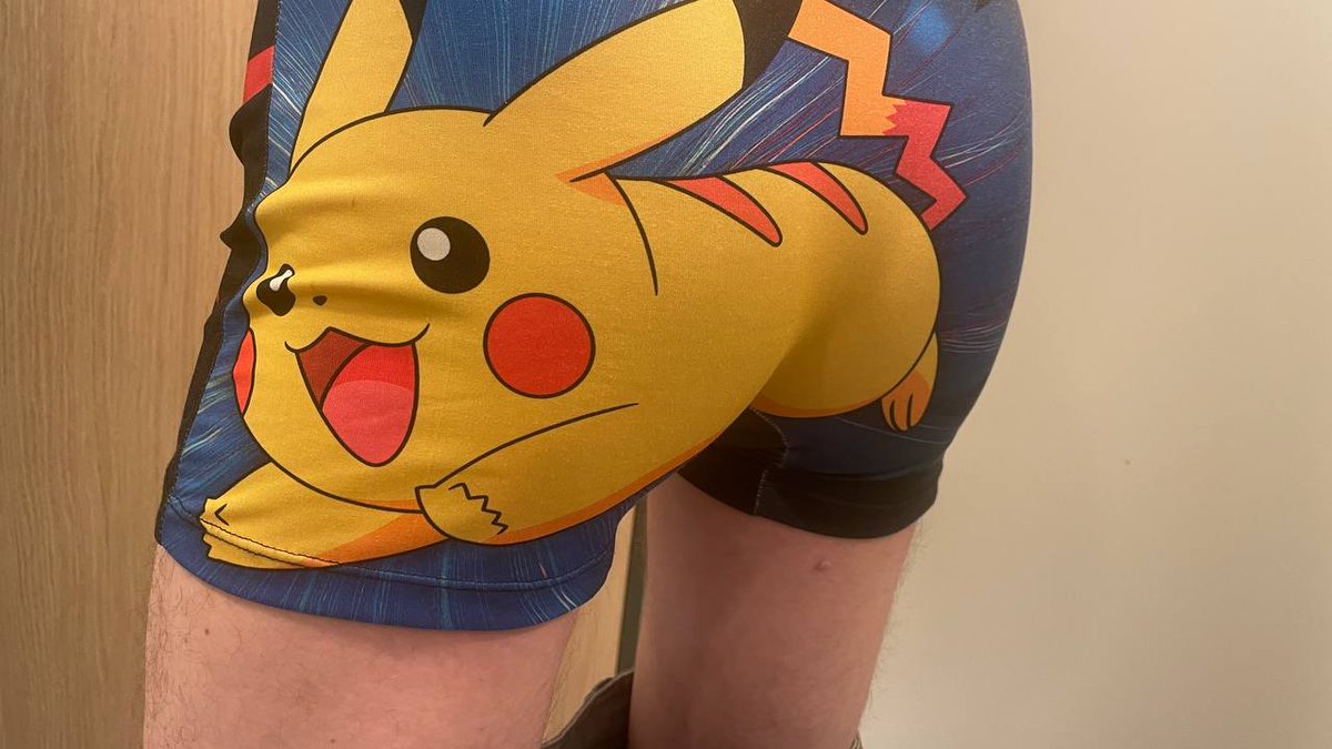 🇩🇪  Shopping Tour 4 mit der #Pokemon #Freegun #Sonic.
🇬🇧 Shopping tour 4 with the Pokémon Freegun and Sonic.