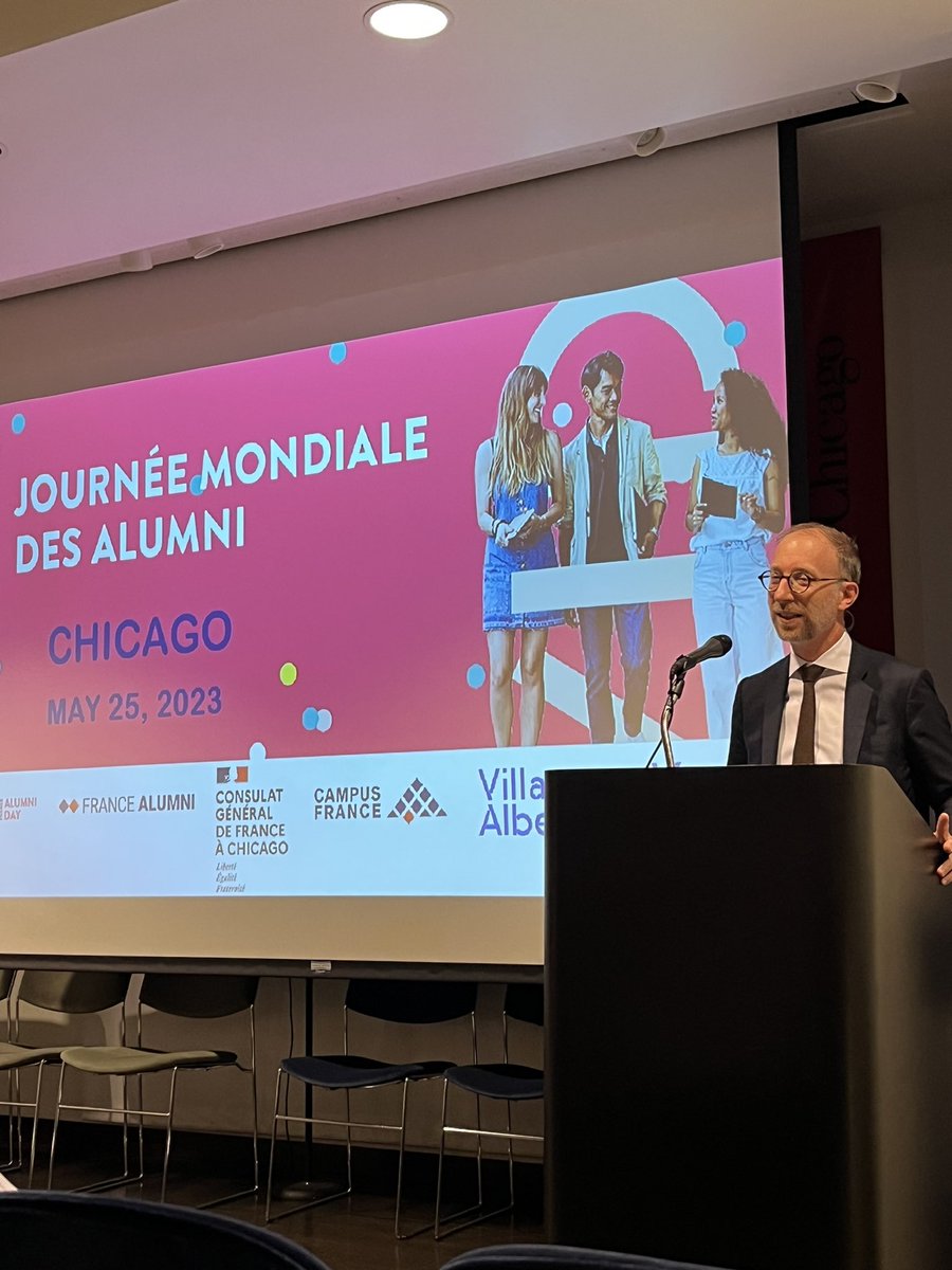 Full house at <a href="/AFdeChicago/">Alliance Française de Chicago</a> for the 1st global celebration of <a href="/CampusFrance/">Campus France</a> #FranceAlumniDay, connecting former students who have chosen 🇫🇷 for their #highereducation. Thank you for sharing your journeys, you are part of an impressive network of the best ambassadors for France.