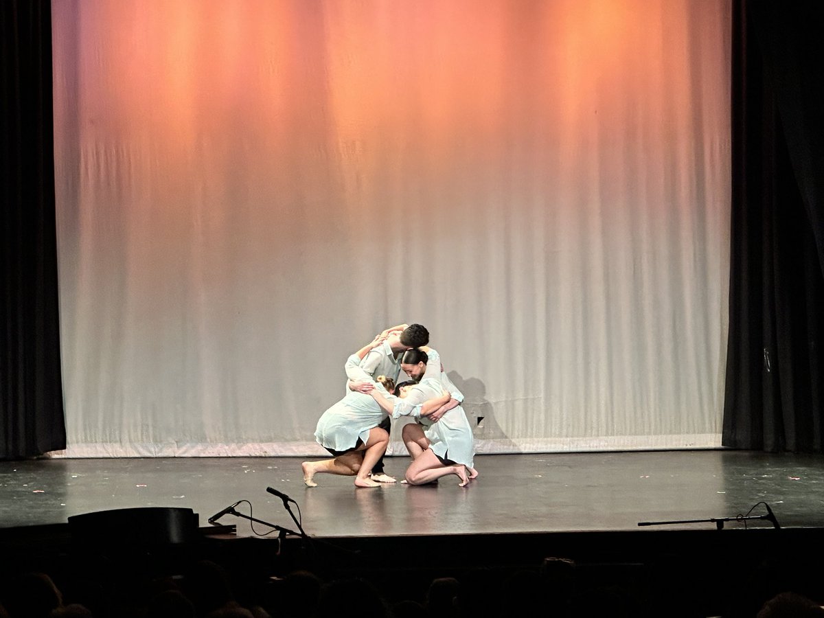 Bravo to all of our dancers and members of chorus on a beautiful performance!

<a href="/PSD_CTE_ARTS/">Ricardo Pimentel</a> 
<a href="/PSDRI_Schools/">Pawtucket School Department</a>