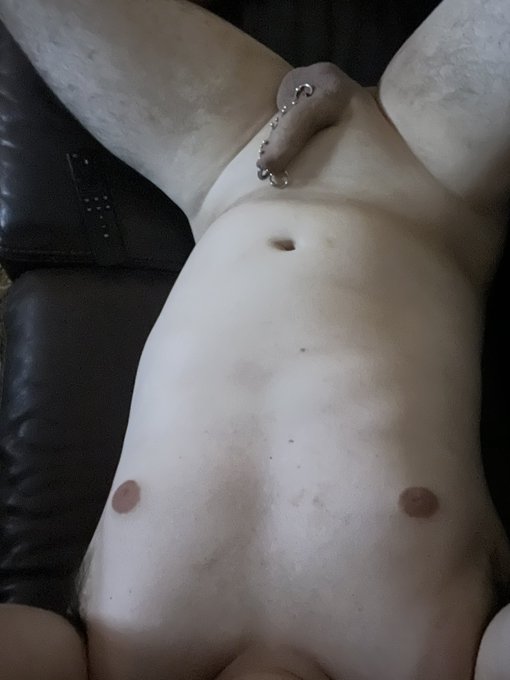 Currently trying to get some cock https://t.co/6dxmJD2S0Z