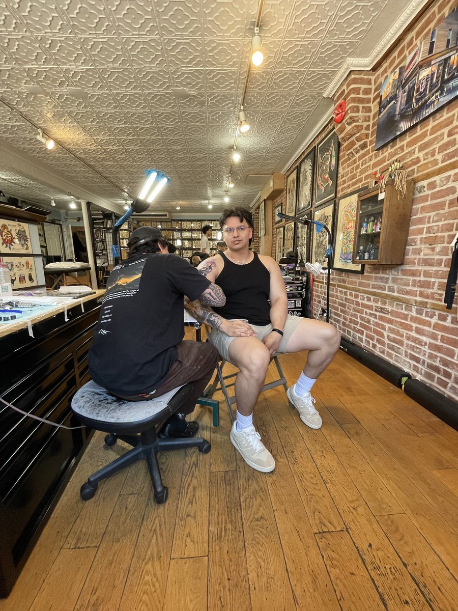 jujutsucarlos's tweet photo. two new tattoos https://t.co/teAwYJwcmn
