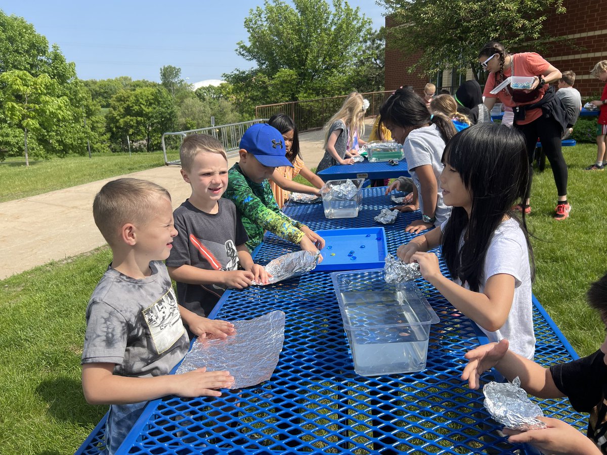 What an amazing ESTEM Day!  We enjoyed exploring all of the natural wonders outside at Glendale and McColl Pond.