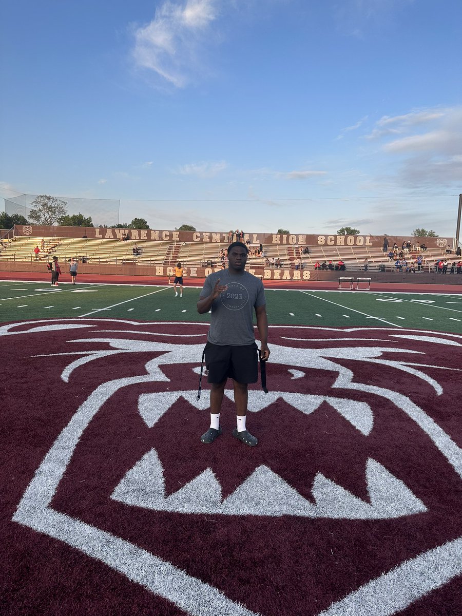 I’Renn Johnson State Bound in the Shot Put 
#GoBears🐻