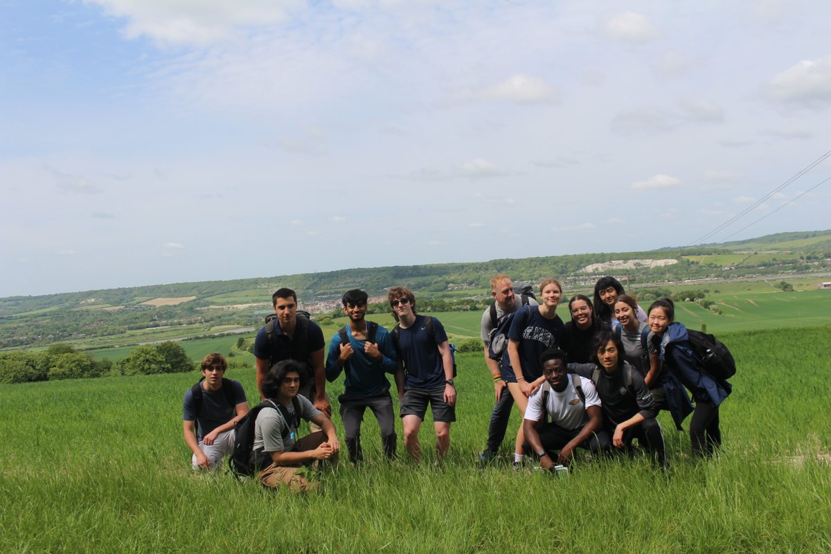 #StMarkers from the Lions Roam: Pilgrimage in Literature, Film & Art course have made it to Rochester, England! Select this link to view more photos and to learn more about this #smlionterm course: linktr.ee/StMarksSchool 🦁 🌍 #smlionpride #smlearns .