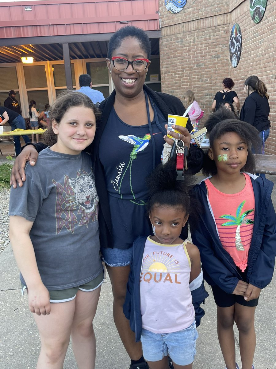 More shenanigans! <a href="/BPSPTA/">BelPreStrathmore PTA</a> Block Party FY23.  Love the support form our families and staff. 💕