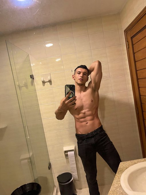 what's up guys follow me on IG https://t.co/56hsFlpZmr  and don't forget follow me in Onlyfans  https://t<a href="/tag/aesthetics"class="tags"><span>#aesthetics</span></a><a href="/tag/fit"class="tags"><span>#fit</span></a><a href="/tag/hot"class="tags"><span>#hot</span></a><a href="/tag/sixpack"class="tags"><span>#sixpack</span></a><a href="/tag/boy"class="tags"><span>#boy</span></a><a href="/tag/shred"class="tags"><span>#shred</span></a><a href="/tag/fitnessgoals"class="tags"><span>#fitnessgoals</span></a>