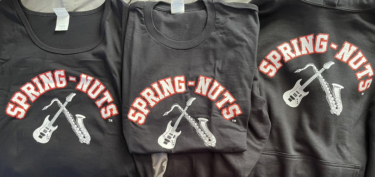 smithkc21's tweet image. So @SpringNuts_ … does this make me officially official?? 😜🙌
Loving my new gear! Ready for Chicago and Jersey! ❤️💯🎶🎸🎷
#Springsteen #SpringNuts #SpringsteenTour2023