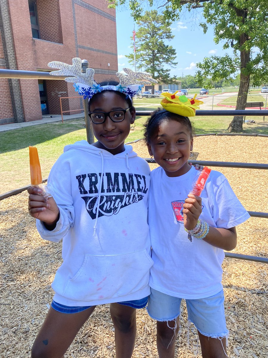 Shené Benton (@shene_benton) on Twitter photo All Name That Book participants enjoyed Popsicles on the Playground! We have so many great readers here in the <a href="/kuehnle_library/">Kuehnle Library</a>! <a href="/KleinLibraries/">Klein ISD Libraries</a> <a href="/KuehnleKISD/">Kuehnle Elementary</a> All Name That Book participants enjoyed Popsicles on the Playground! We have so many great readers here in the <a href="/kuehnle_library/">Kuehnle Library</a>! <a href="/KleinLibraries/">Klein ISD Libraries</a> <a href="/KuehnleKISD/">Kuehnle Elementary</a>
