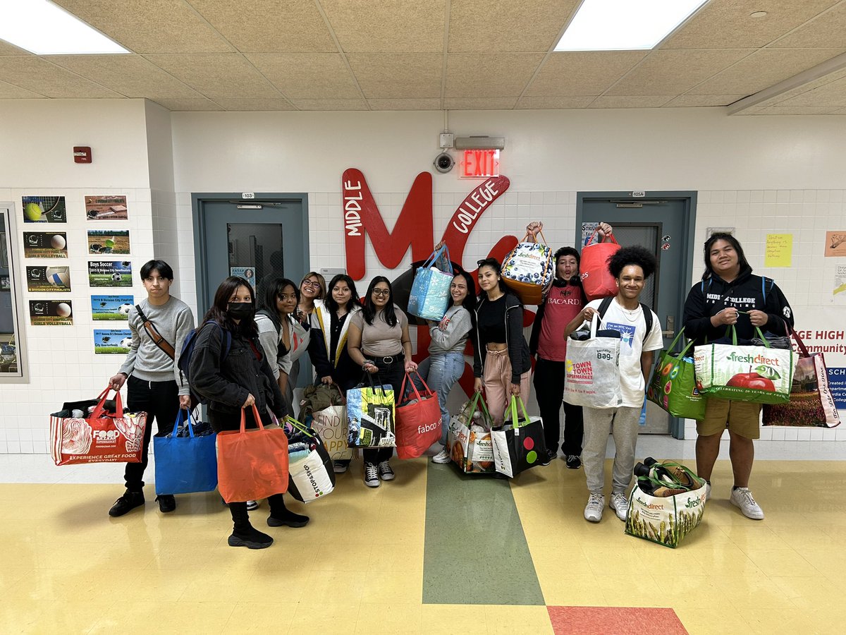 Middle College HS tweet media